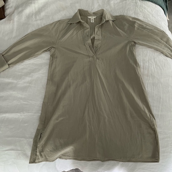 H&M dress - Picture 1 of 3